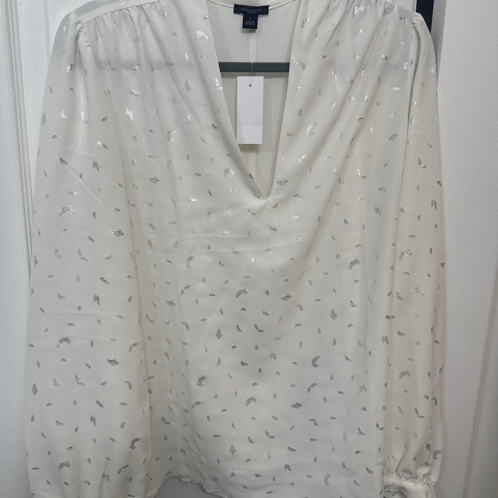 Women’s blouse